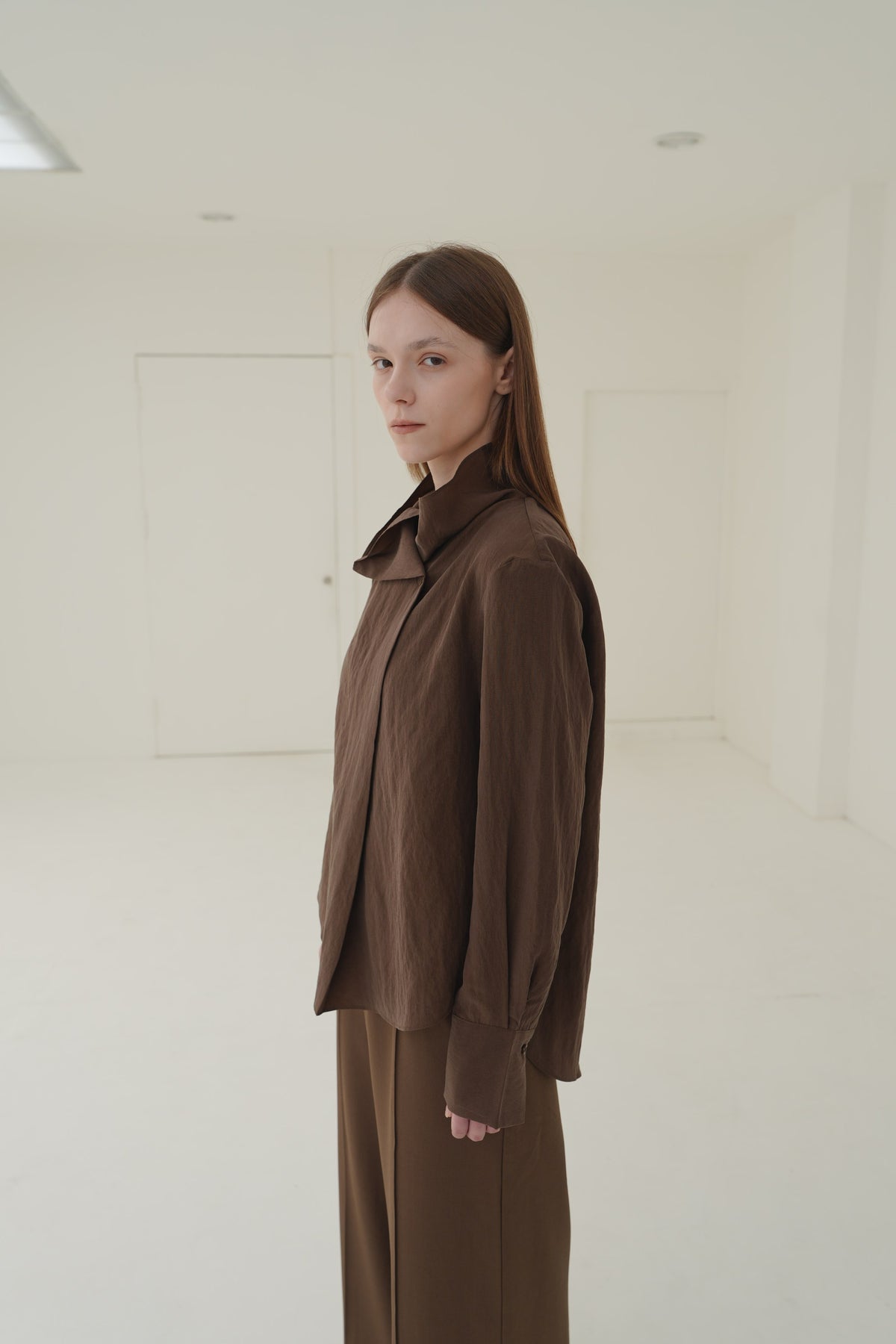 Rowan Top in Brown — Off-Duty Suiting by Florenco