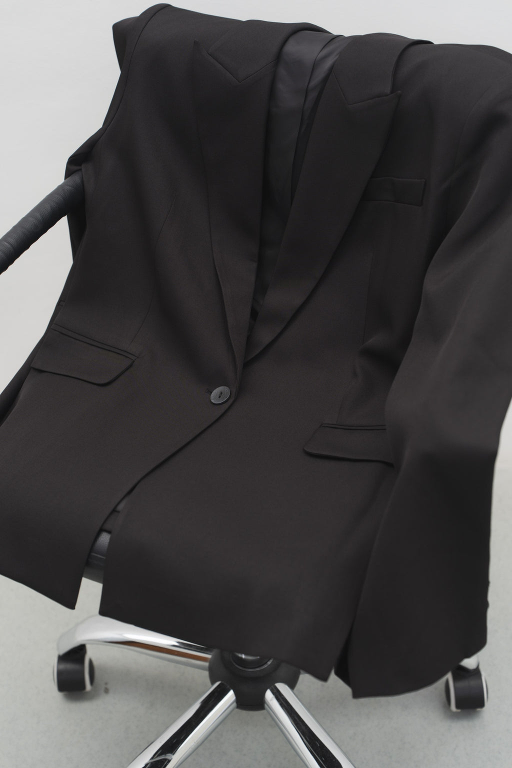 Estelle Blazer in Black — Off-Duty Suiting by Florenco