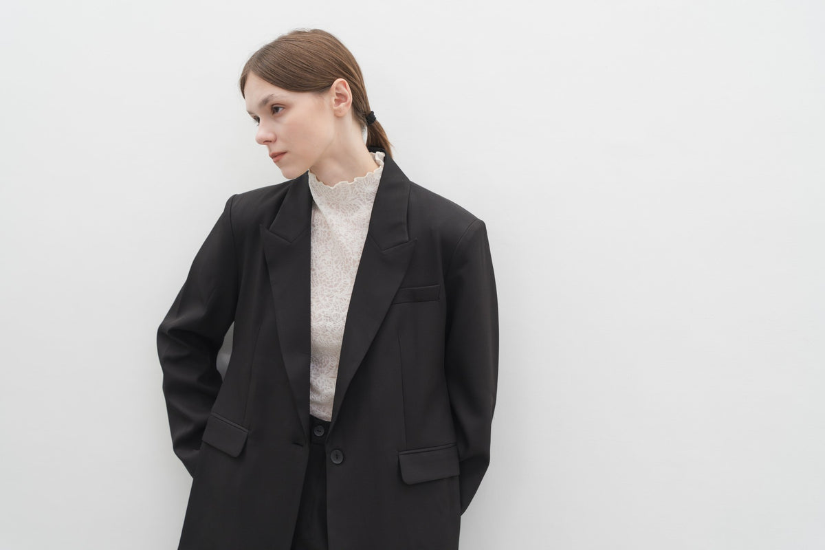 Estelle Blazer in Black — Off-Duty Suiting by Florenco