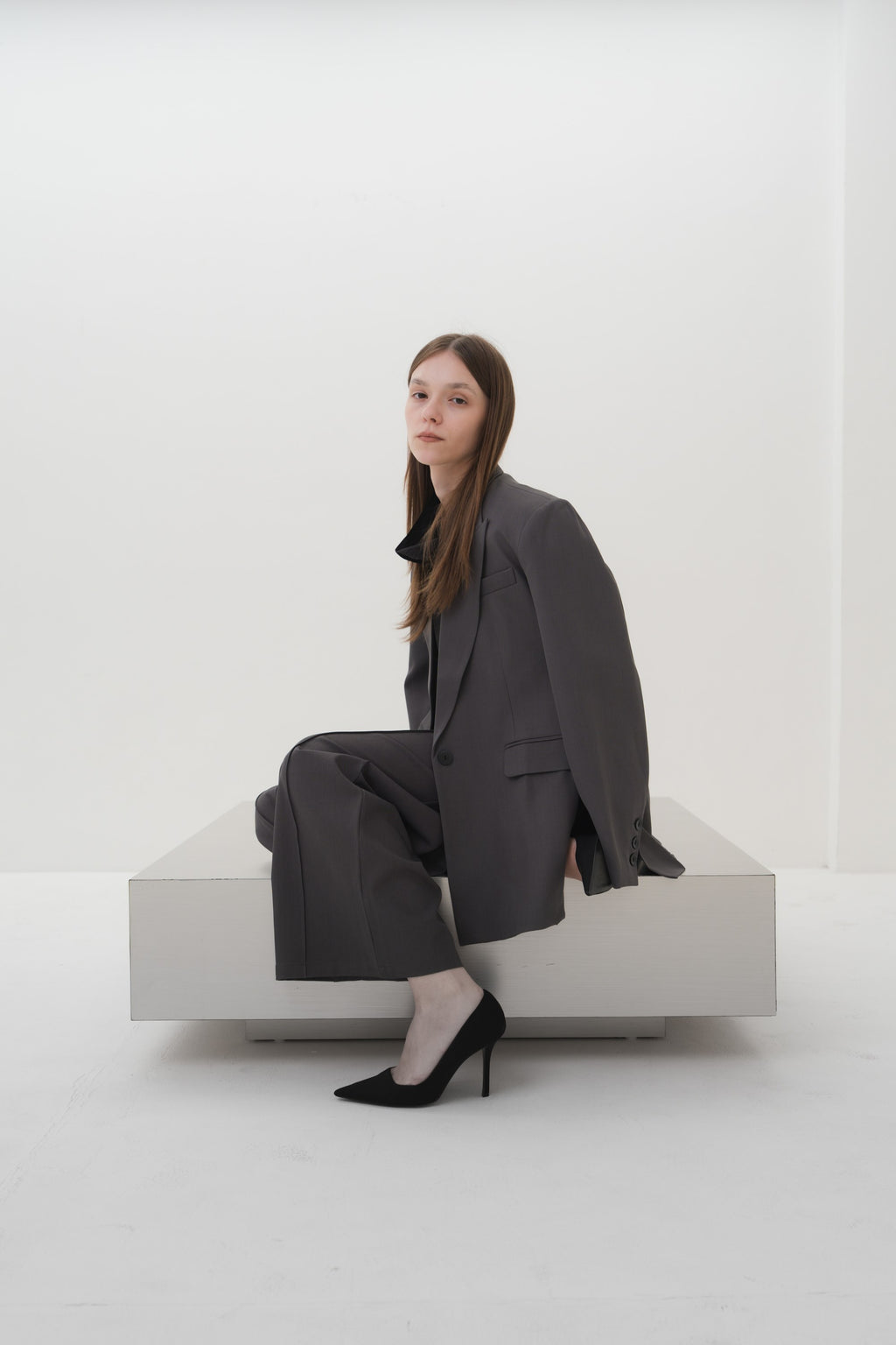 Estelle Pants in Grey — Off-Duty Suiting by Florenco